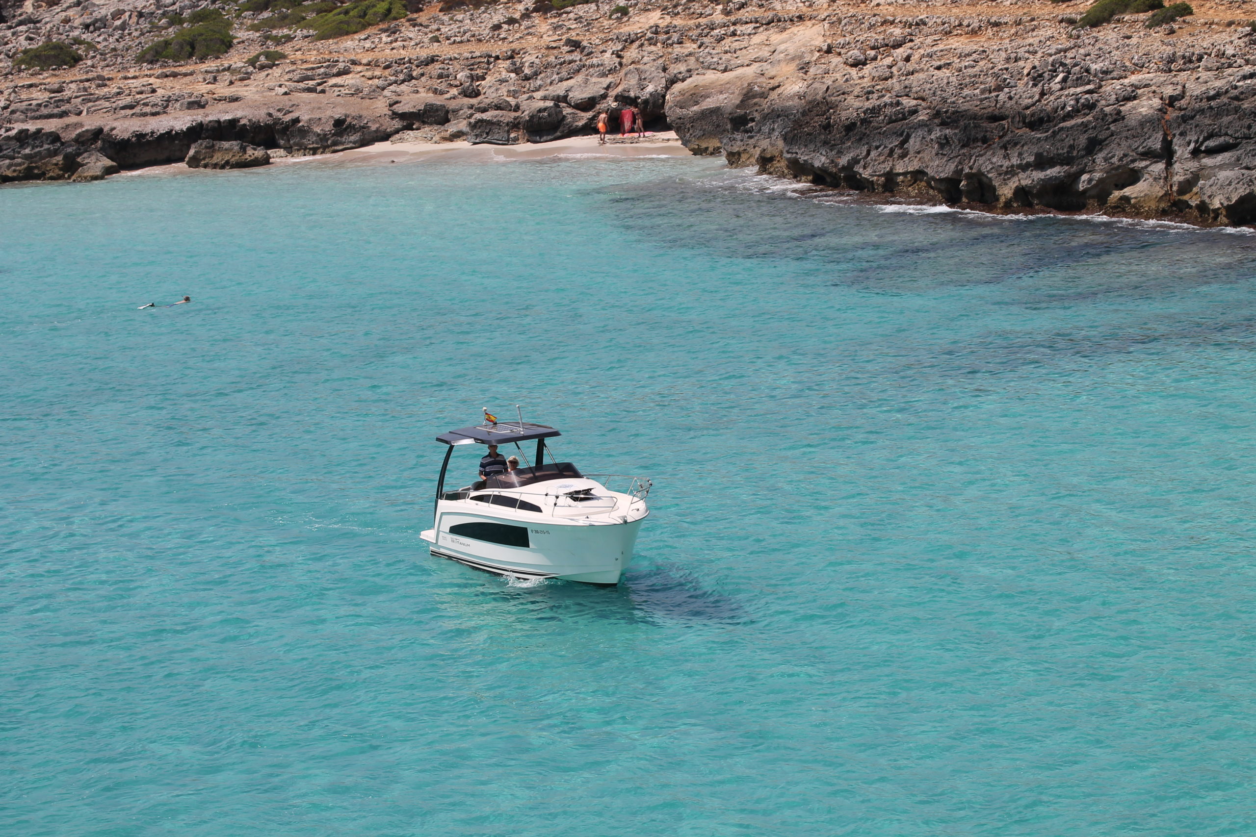 bal jacht 818 tytan - łódź z góry